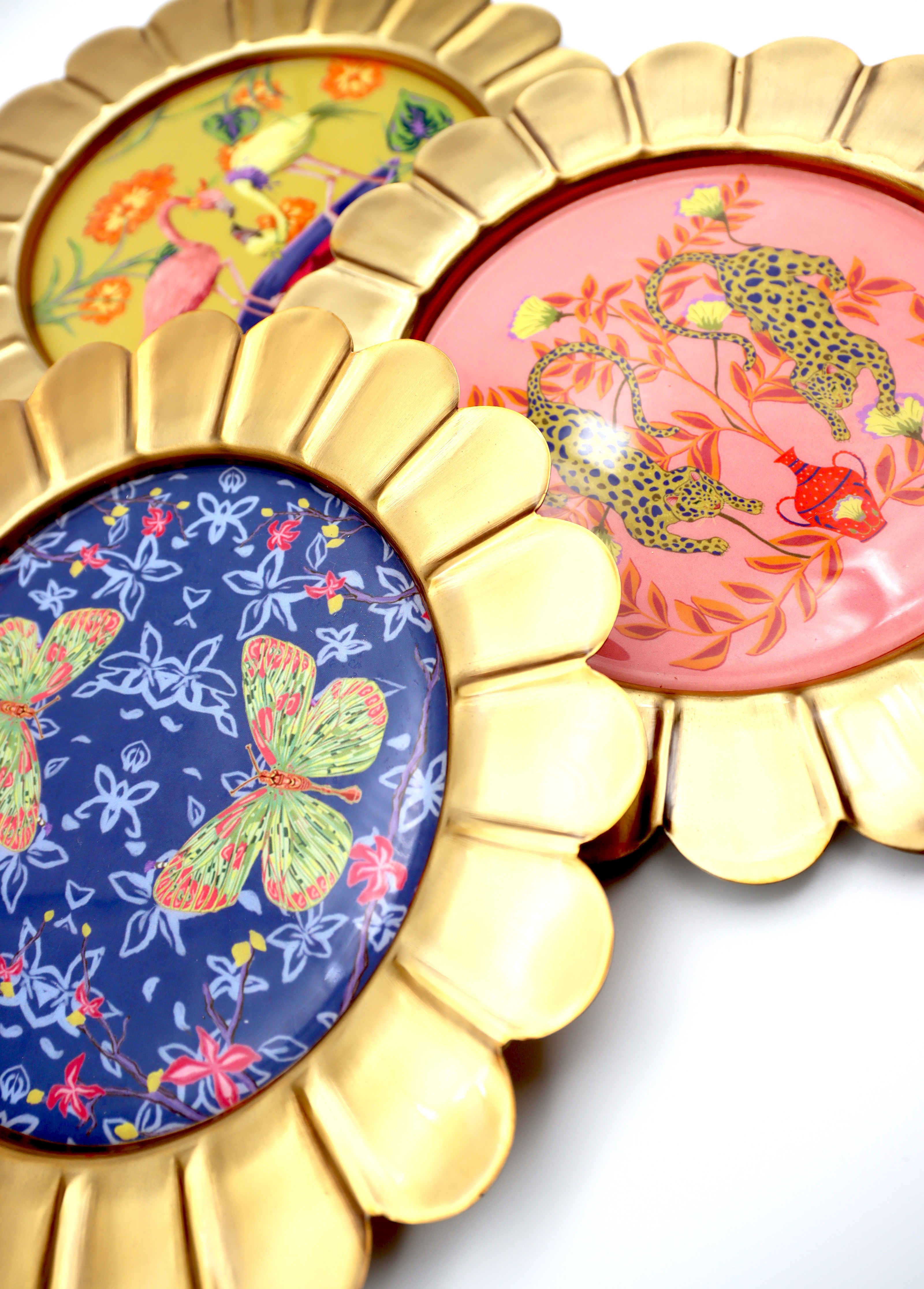 1114 ASSIETTES ASIAN FAUNA  3P